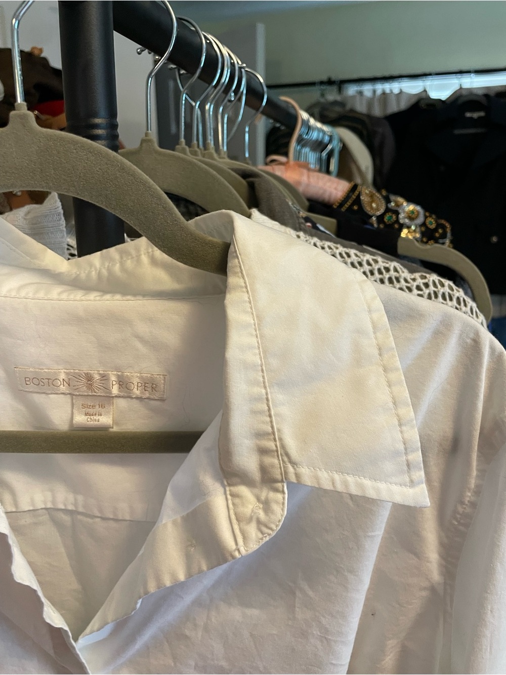 Boston Proper White Button Down Shirt Classic Stretch Blouse 16 - Picture 4 of 6